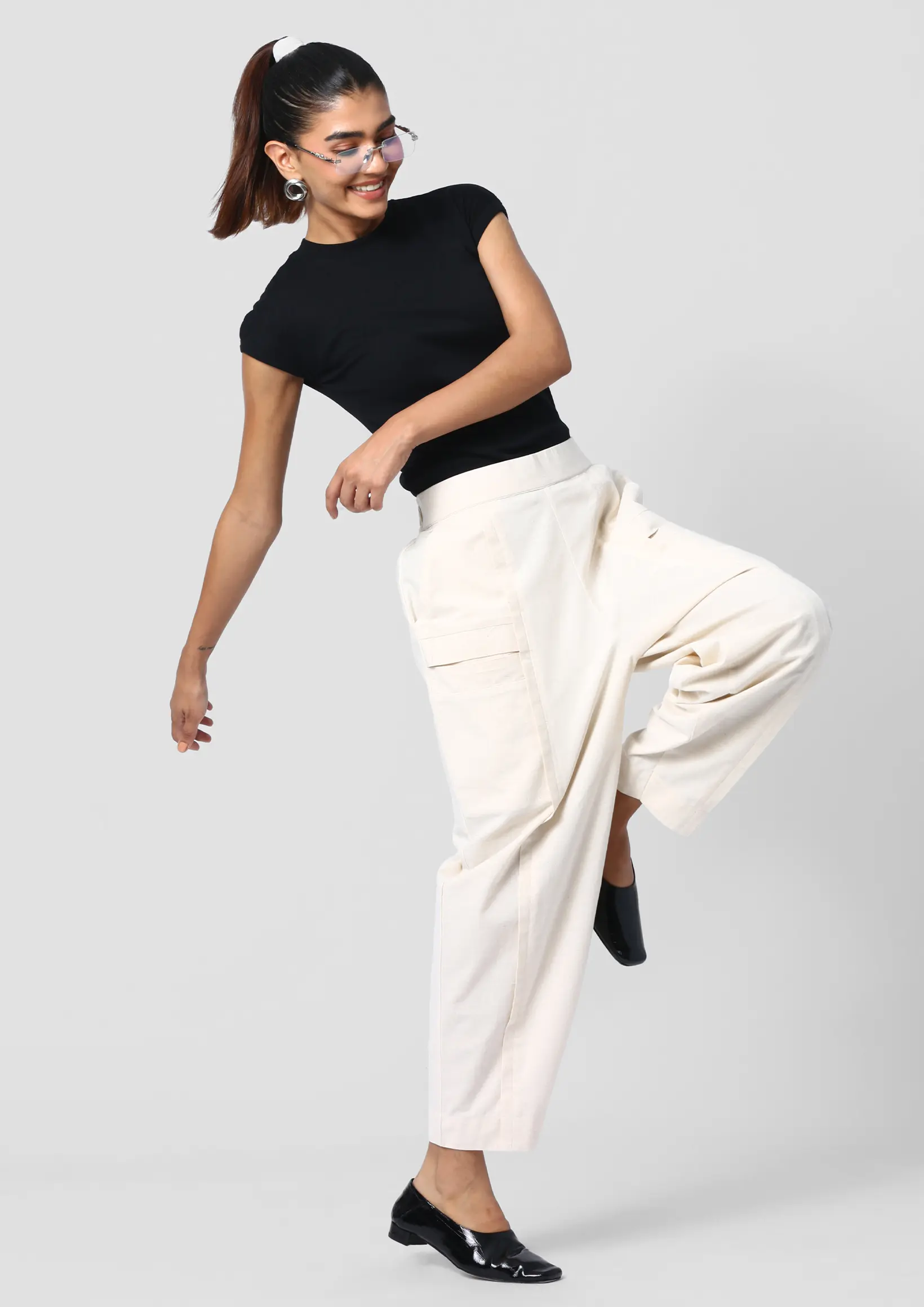 Clēan-tuck Pants image 5