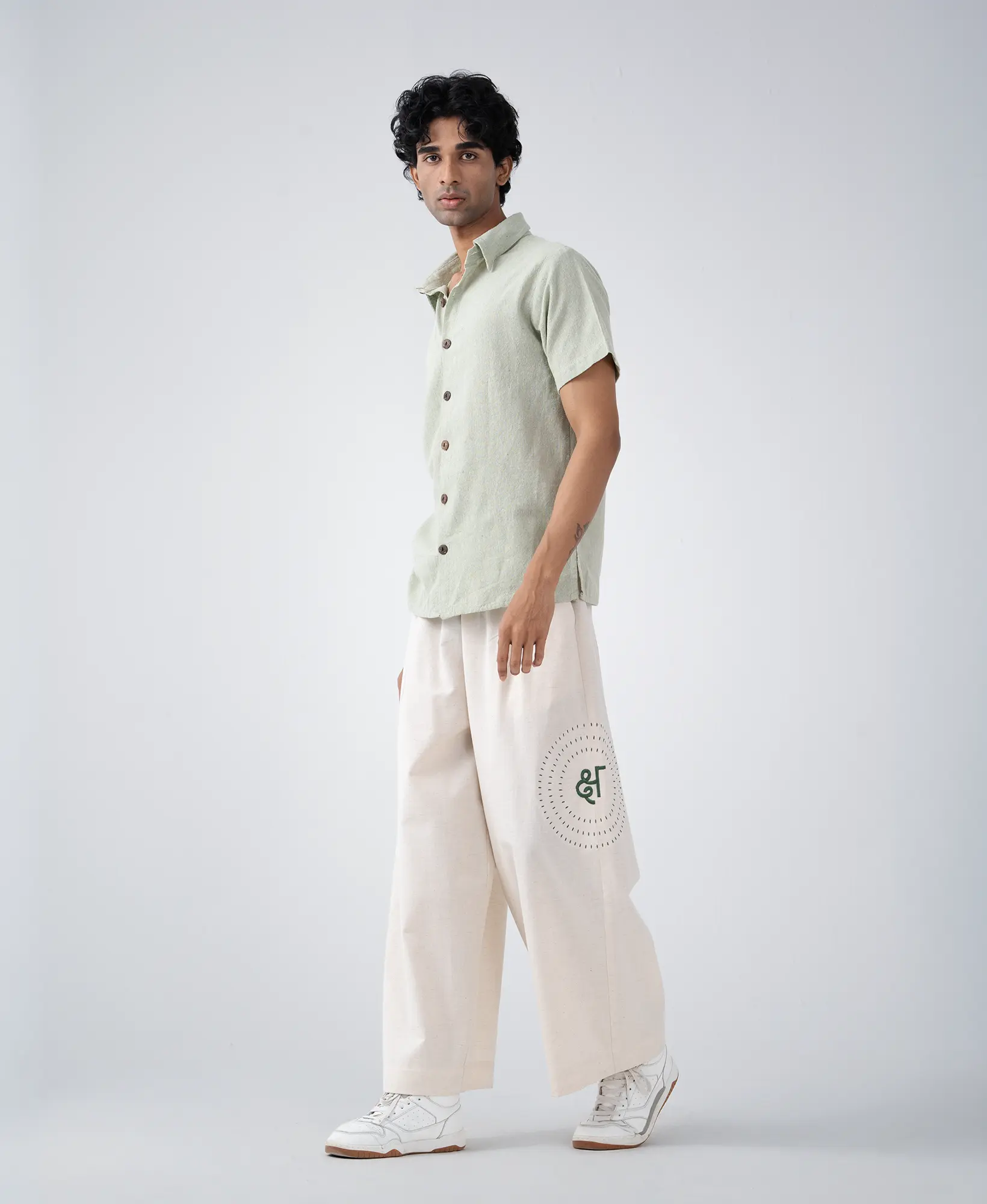 In:Between Pants image 2