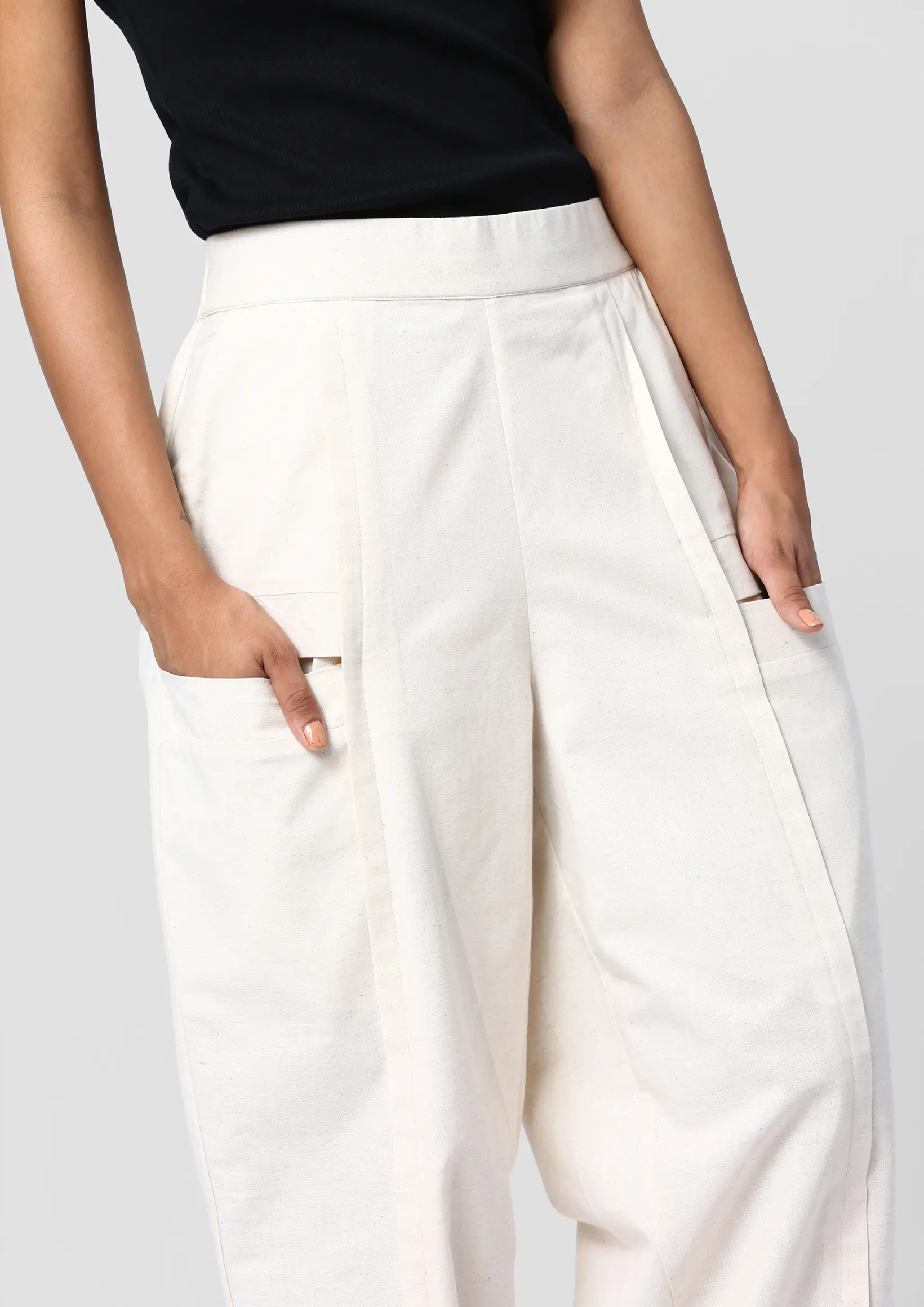 Clēan-tuck Pants