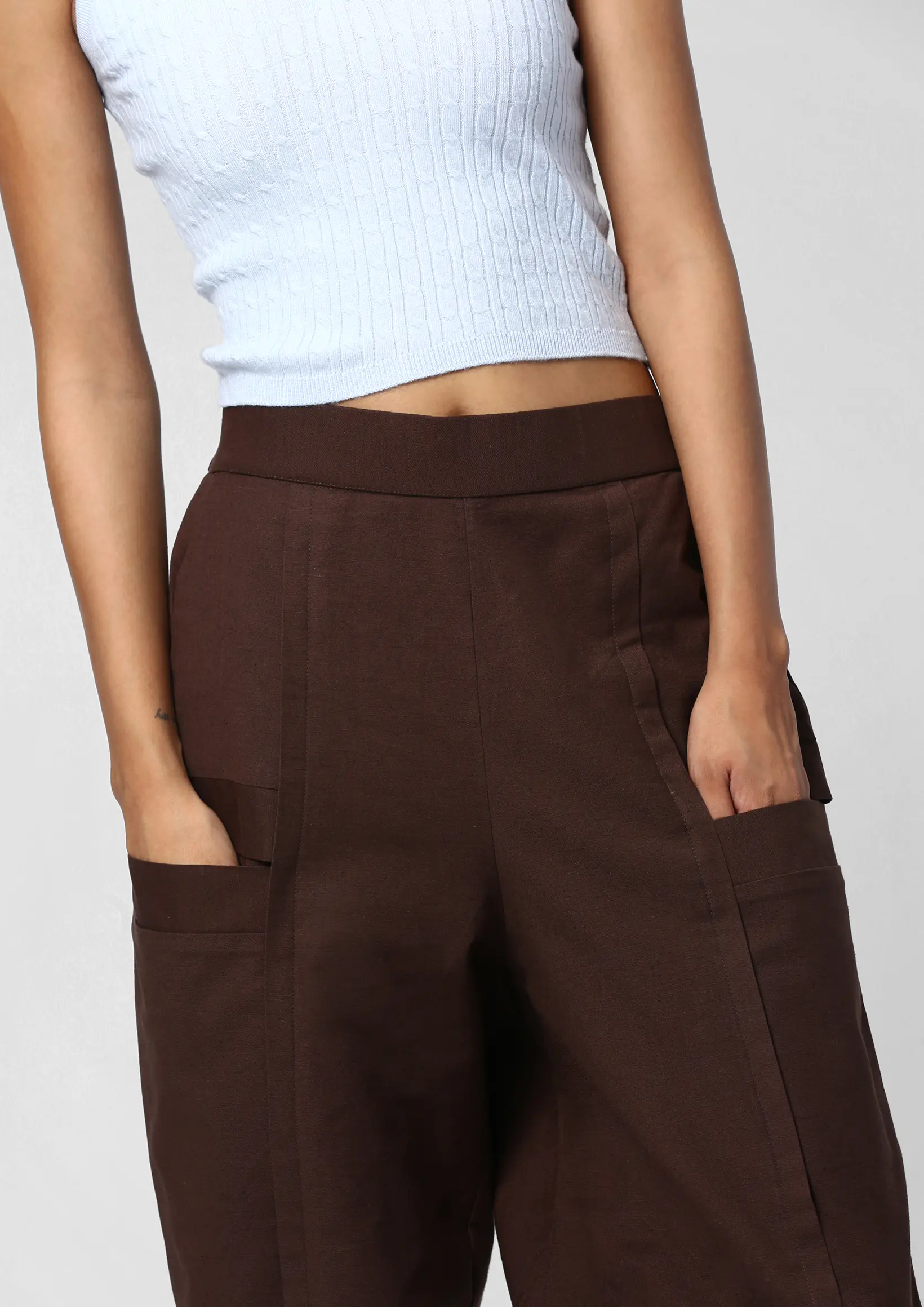 Clēan-tuck Pants