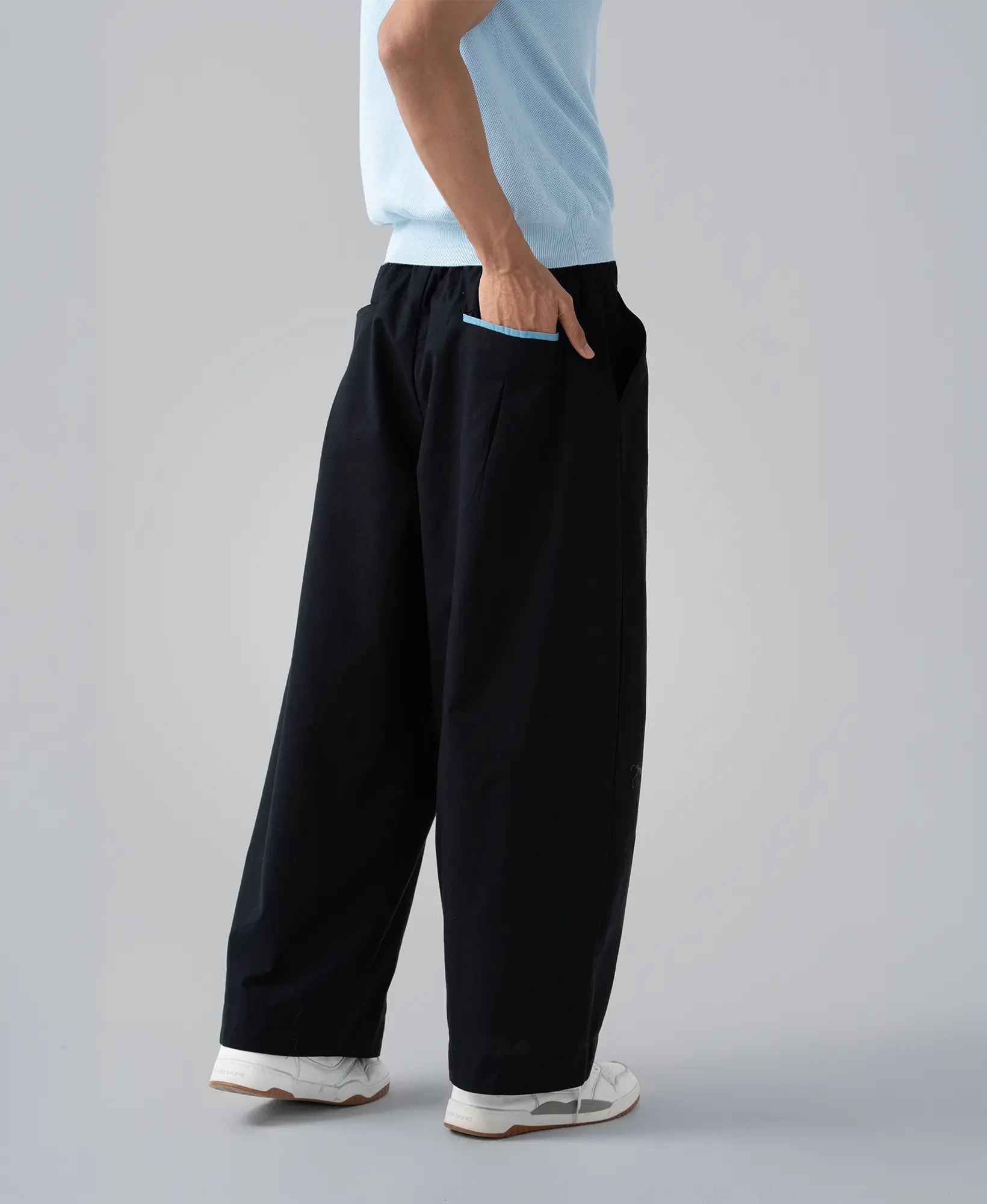 In:Between Pants image 6