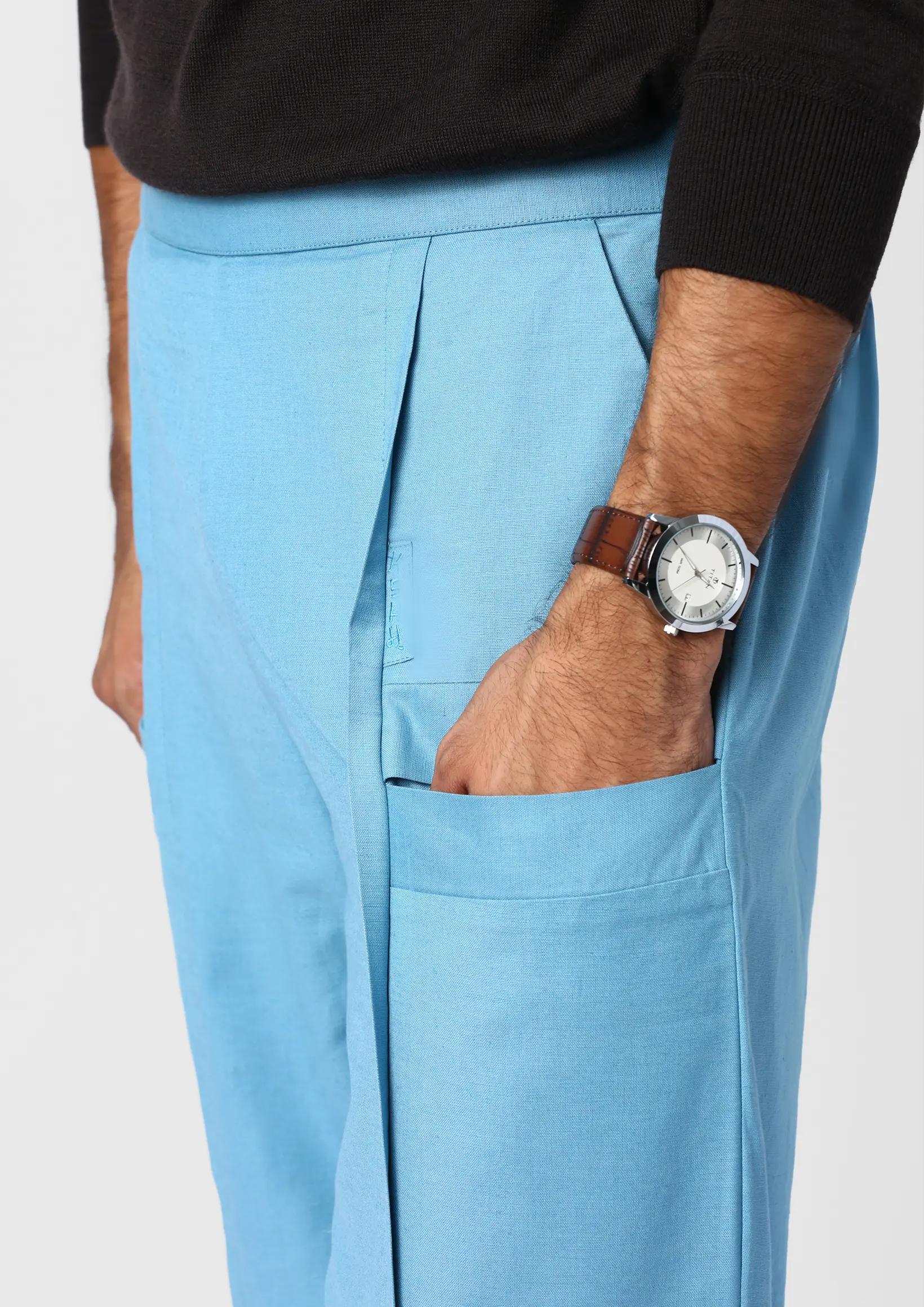 Clēan-tuck Pants