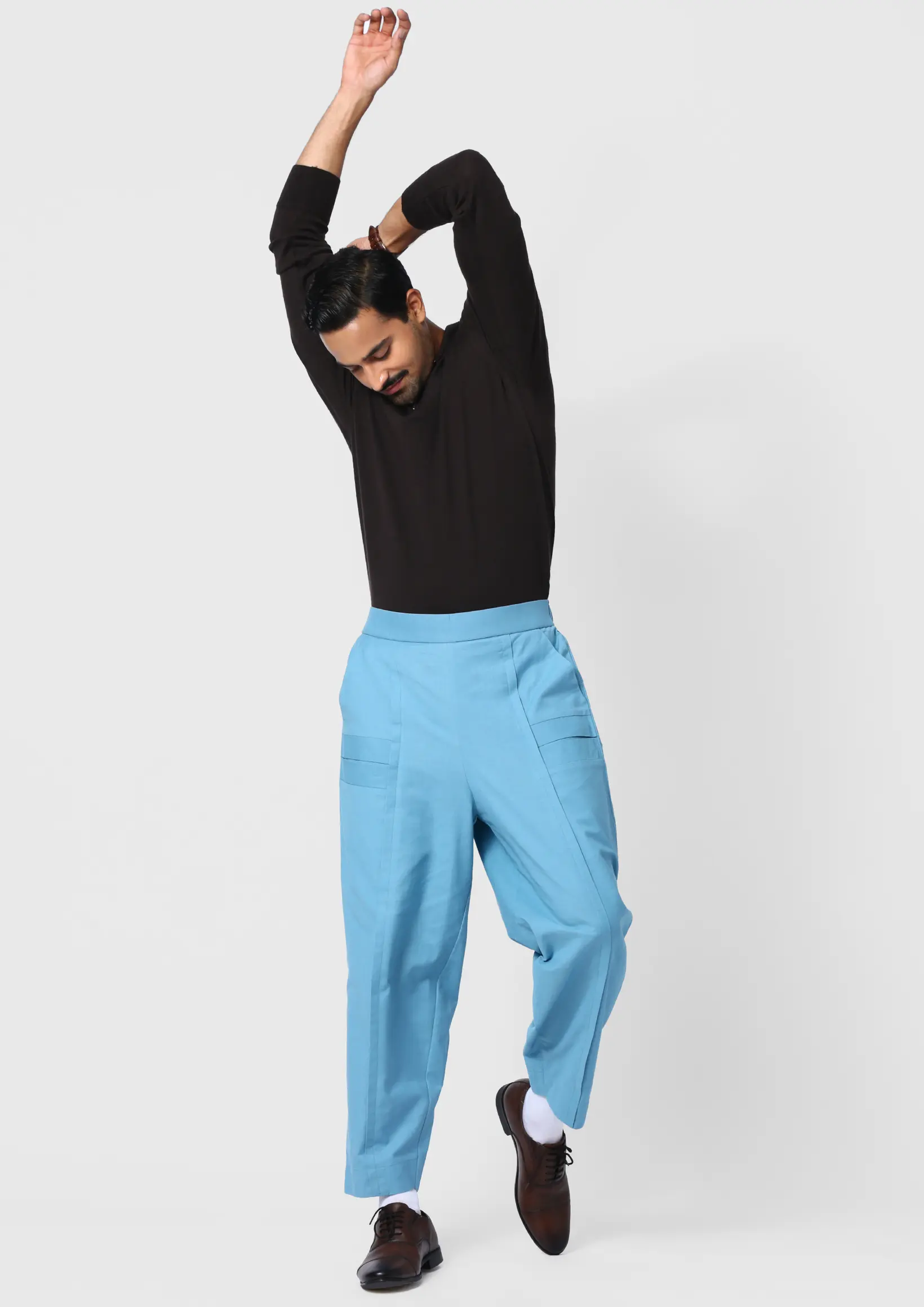 Clēan-tuck Pants image 2