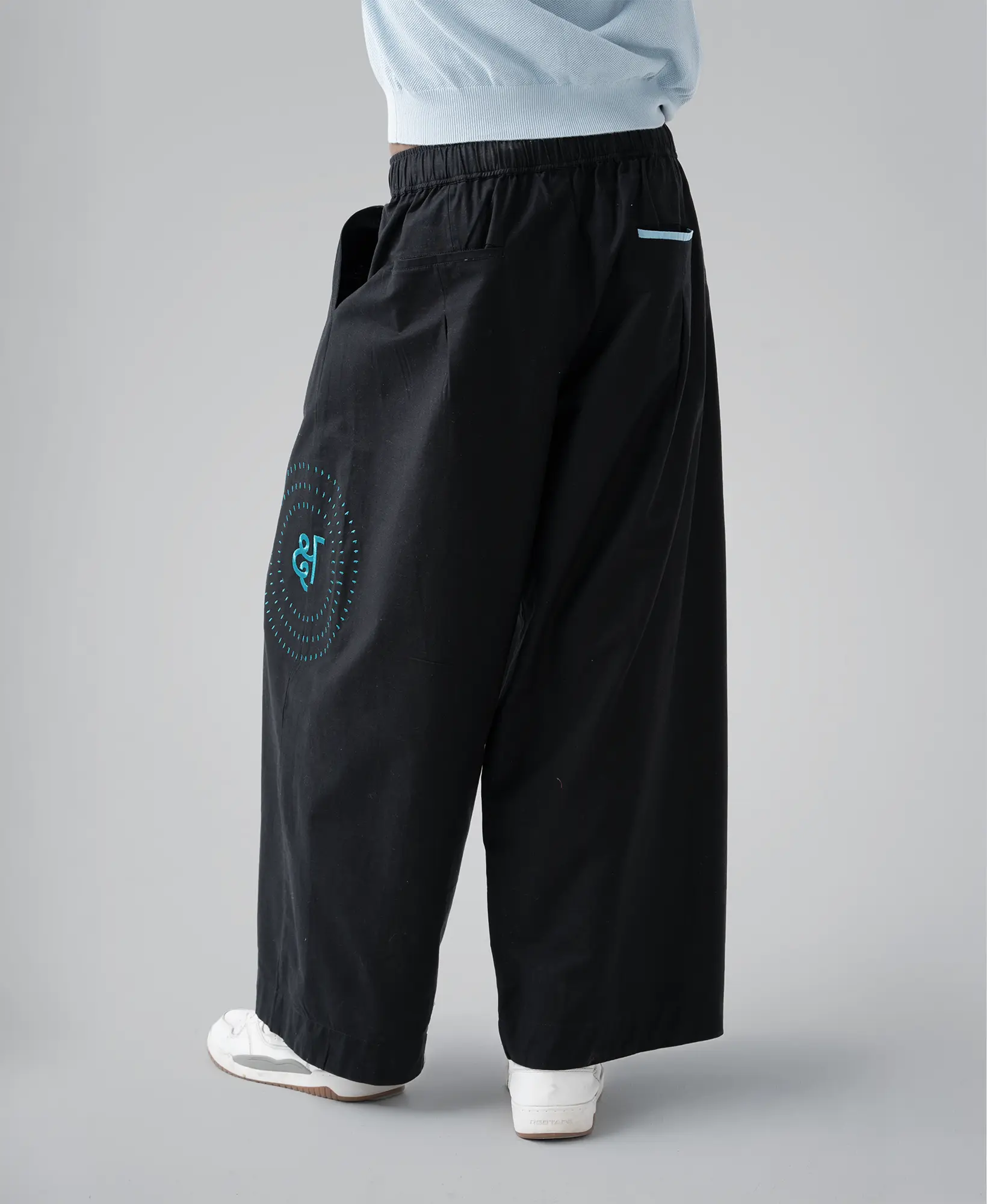 In:Between Pants