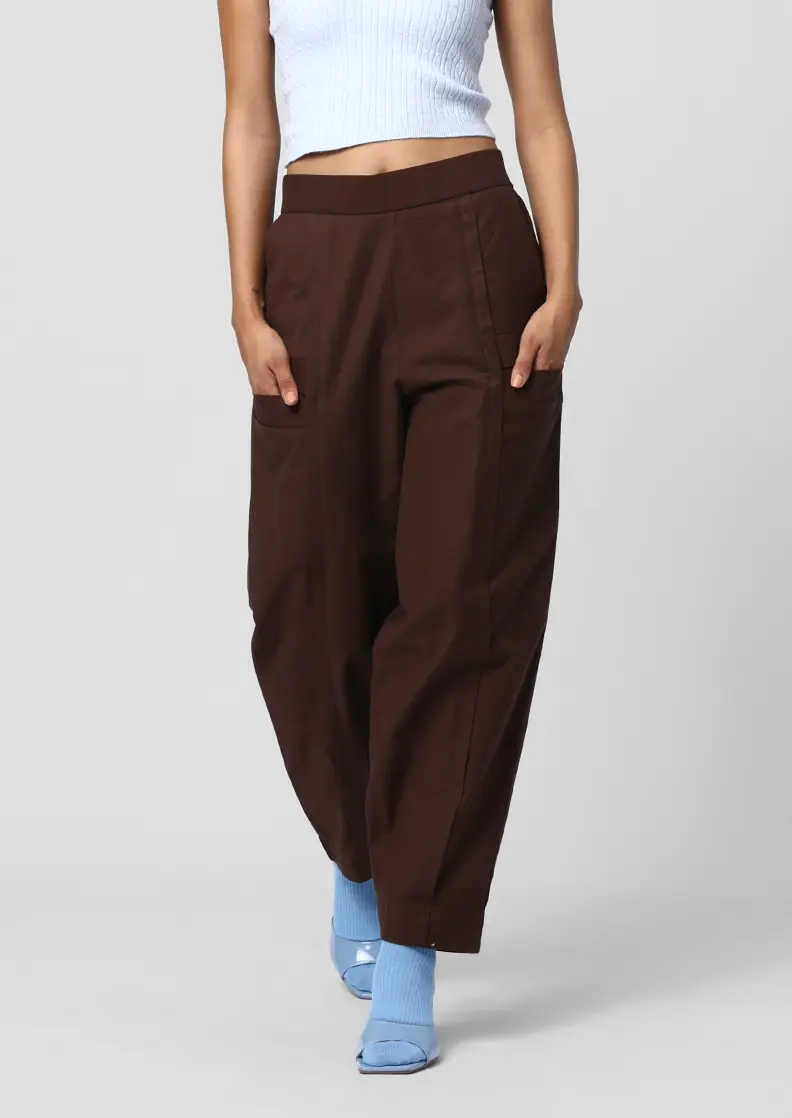 Clēan-tuck Pants