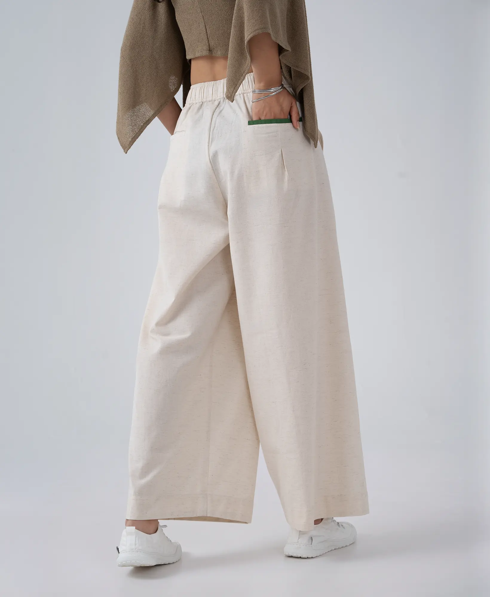 In:Between Pants image 6