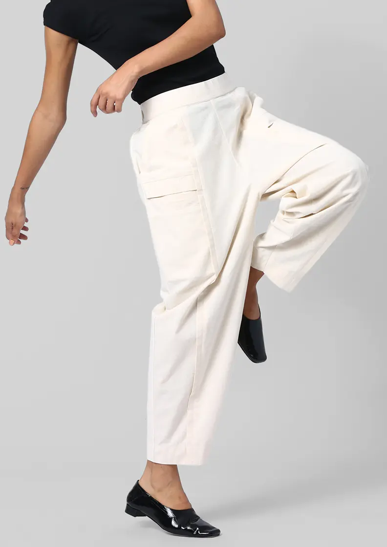Clēan-tuck Pants