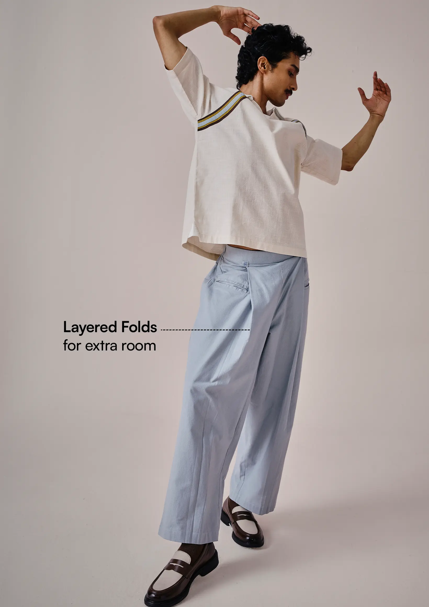 Op̈en-Boxcut Pants image 3