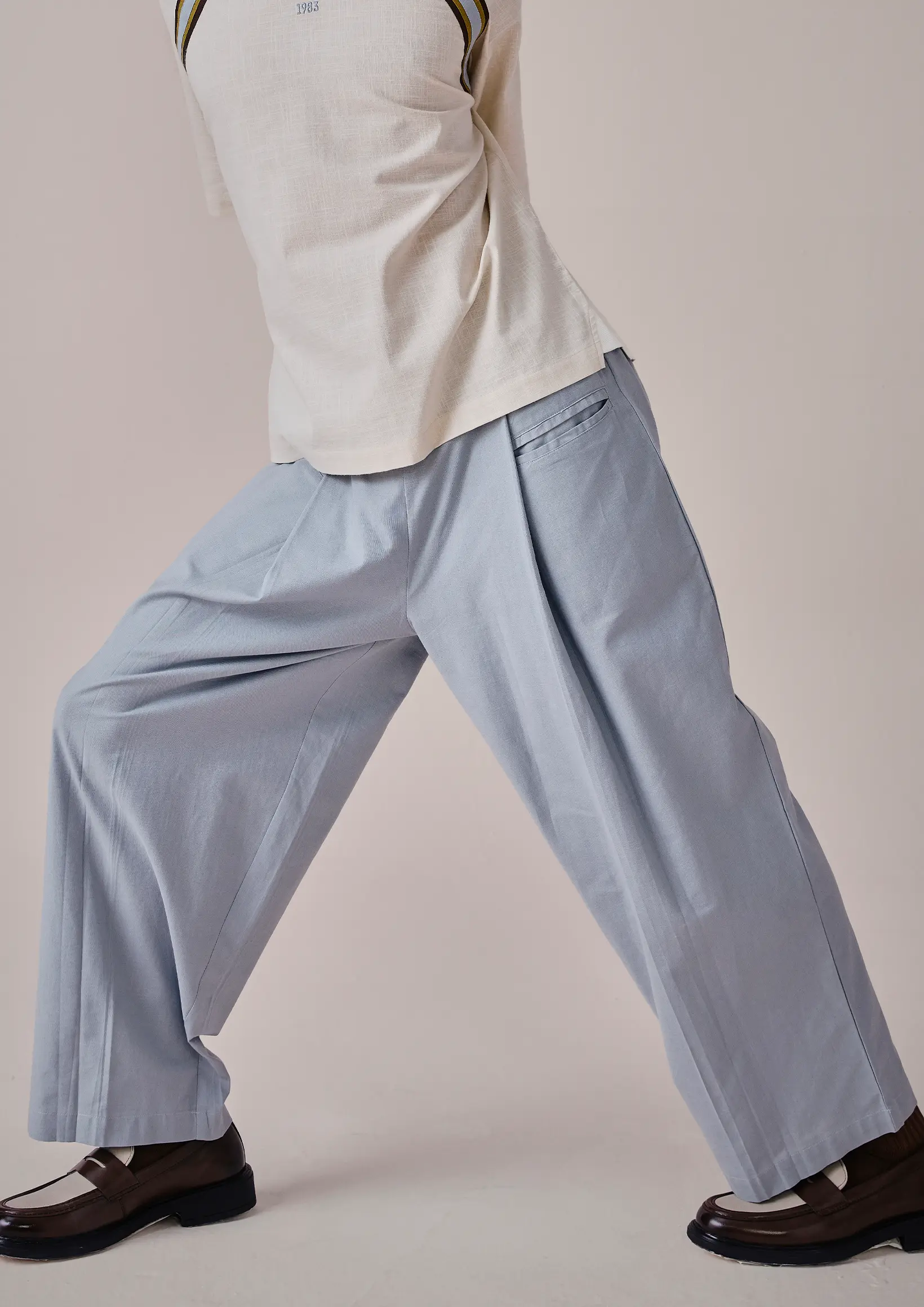 Op̈en-Boxcut Pants image 6